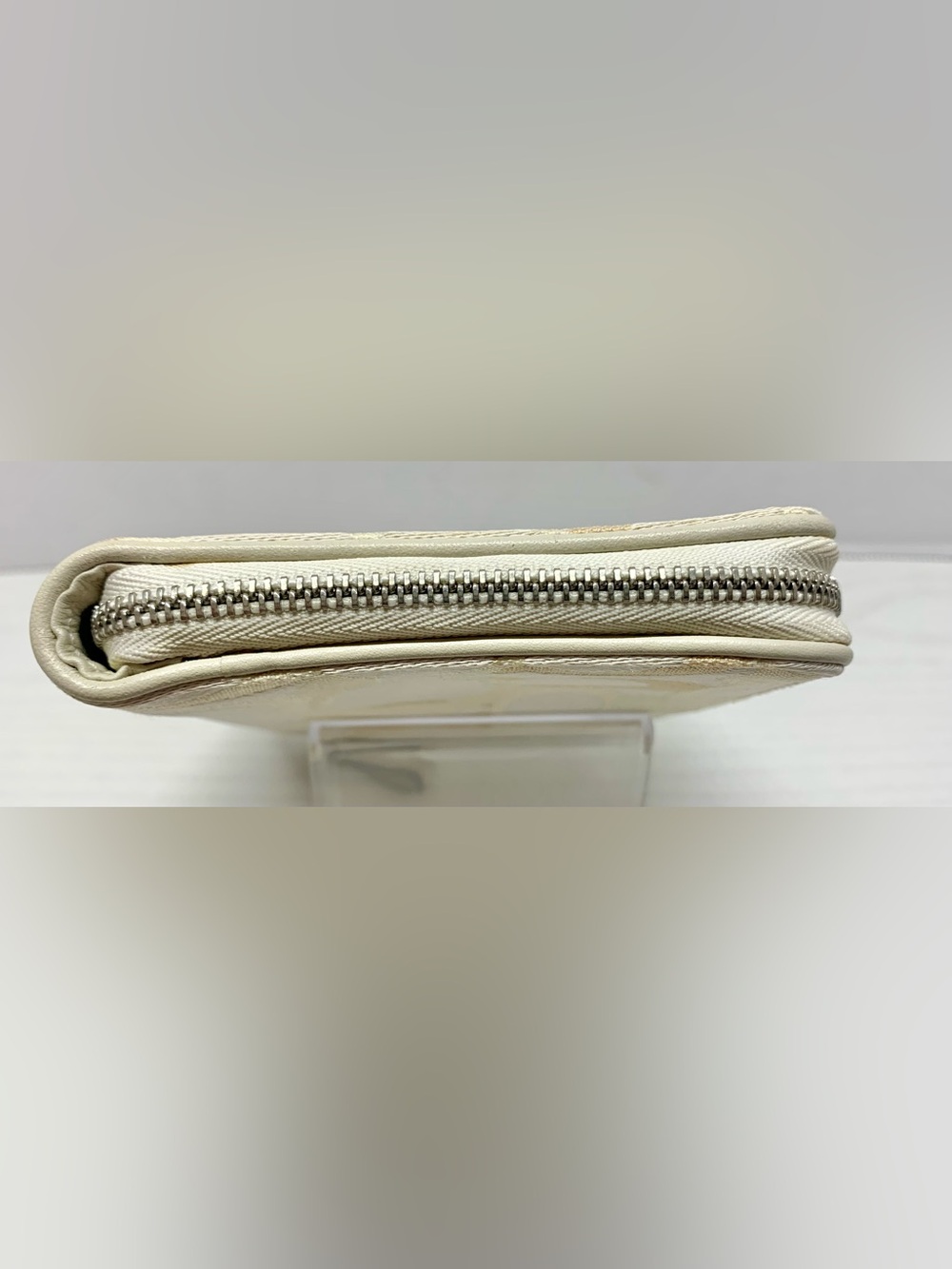 Coach Signature Zip Around Wallet Wristlet Khaki Ivory Snap Pocket - Picture 5 of 9